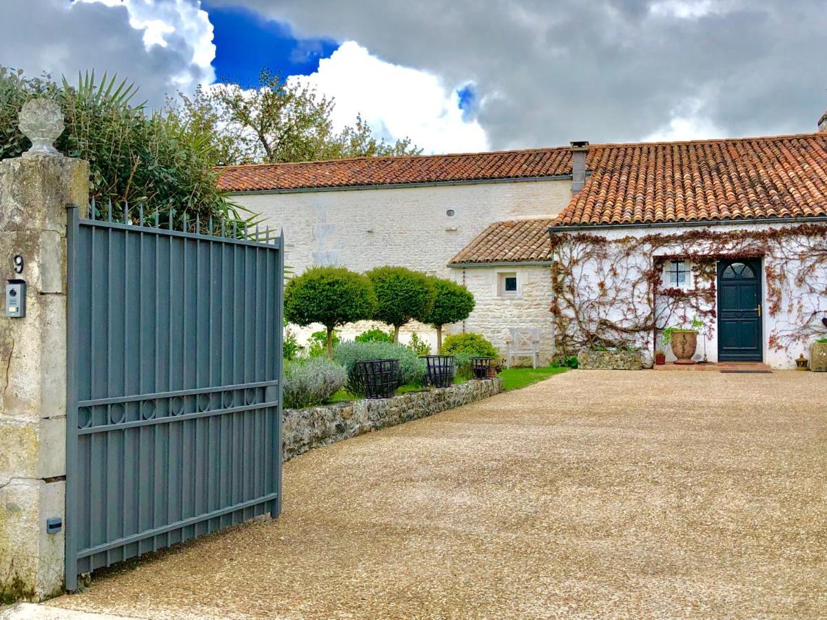 Du Cote De L'Ombriere Bed & Breakfast Geay  Luaran gambar
